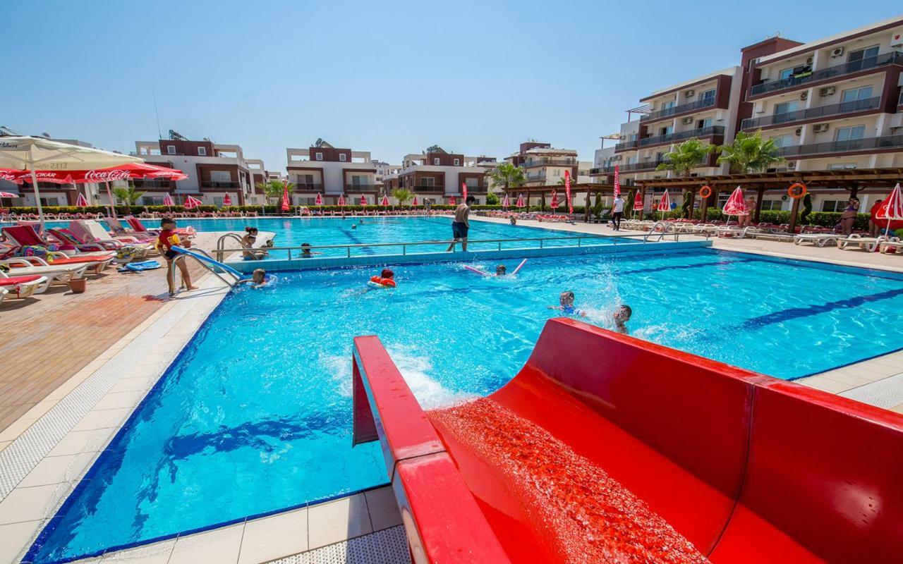 Long Beach Holiday Apartments Trikomo 외부 사진