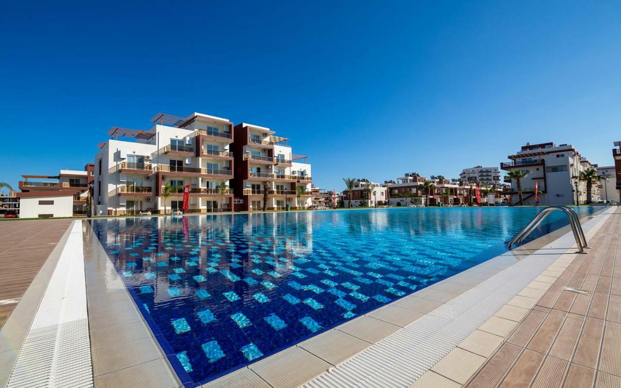 Long Beach Holiday Apartments Trikomo 외부 사진