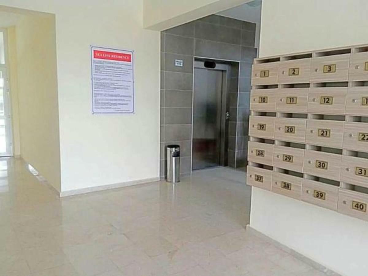Long Beach Holiday Apartments Trikomo 외부 사진