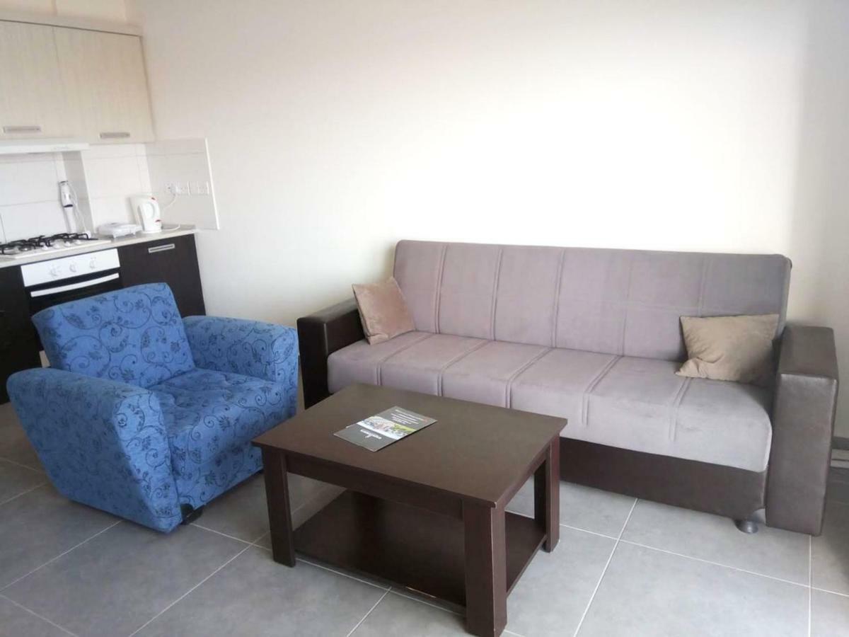 Long Beach Holiday Apartments Trikomo 외부 사진