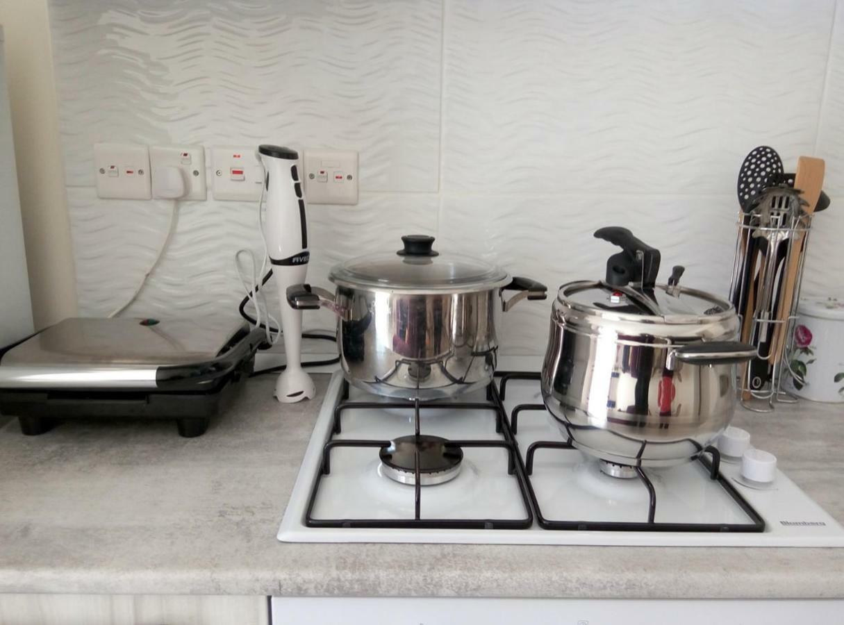 Long Beach Holiday Apartments Trikomo 외부 사진