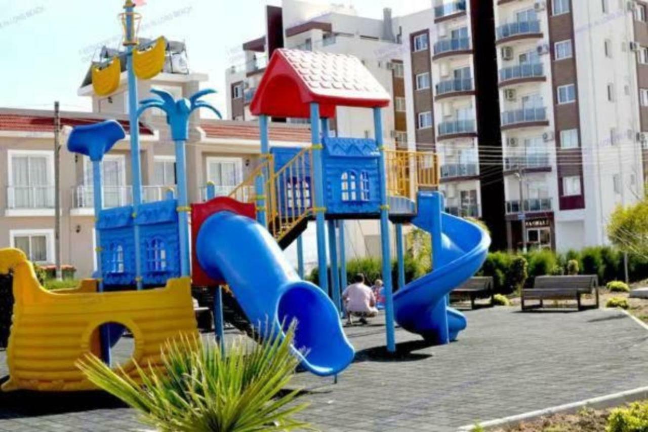 Long Beach Holiday Apartments Trikomo 외부 사진