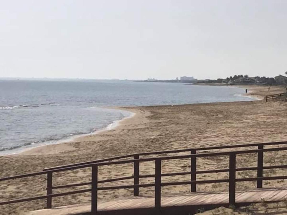 Long Beach Holiday Apartments Trikomo 외부 사진